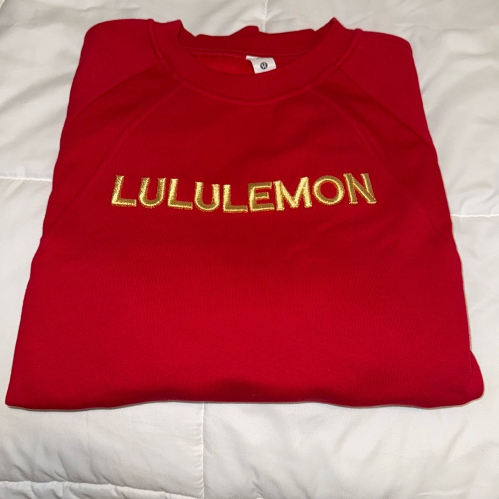 LULULEMON, Red Crewneck Sweatshirt with Gold Logo!🔥🔥 Sold out! Fashionista!